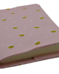 θήκη βιβλίου ροζ με μελισσούλες